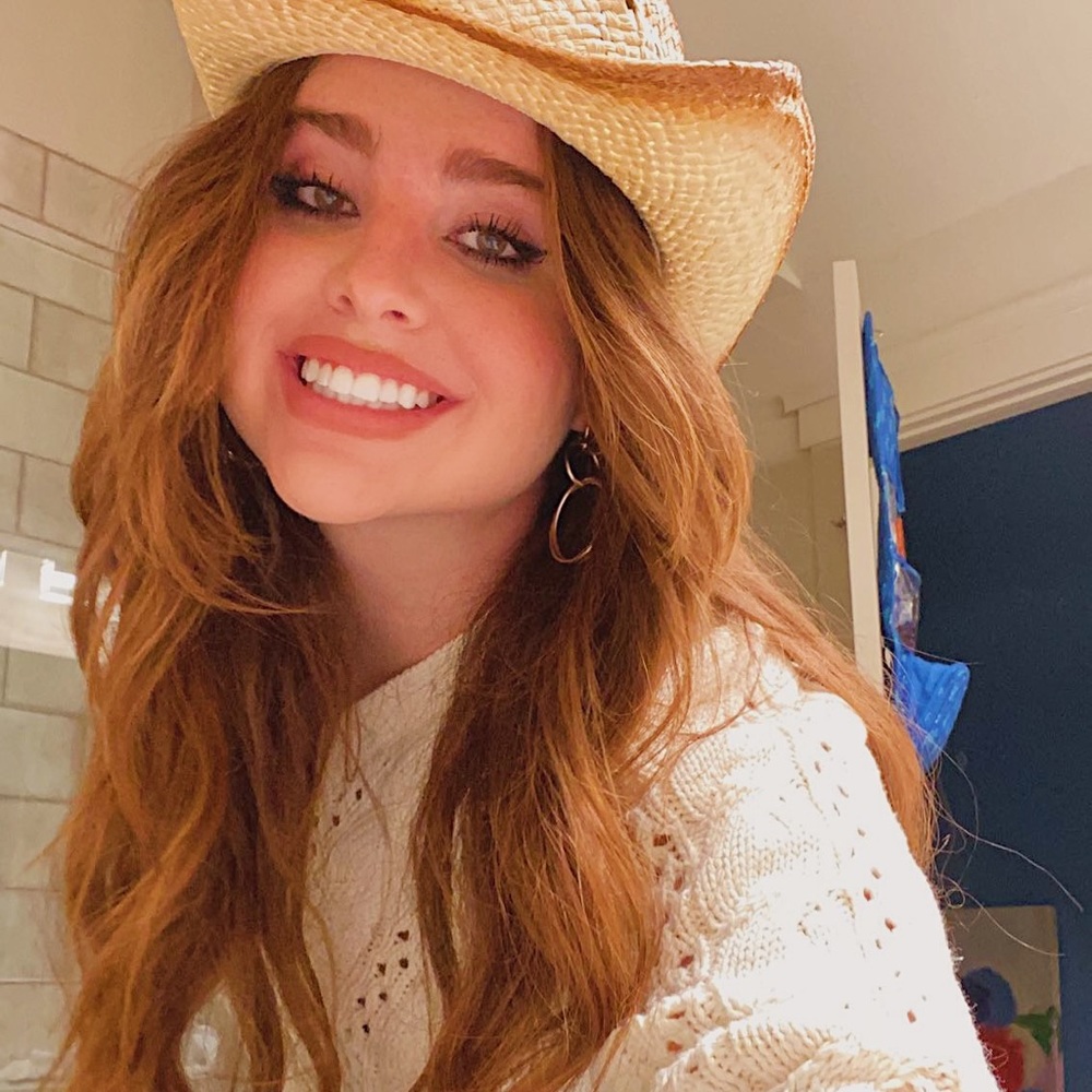 Meet your Posher, Isabella